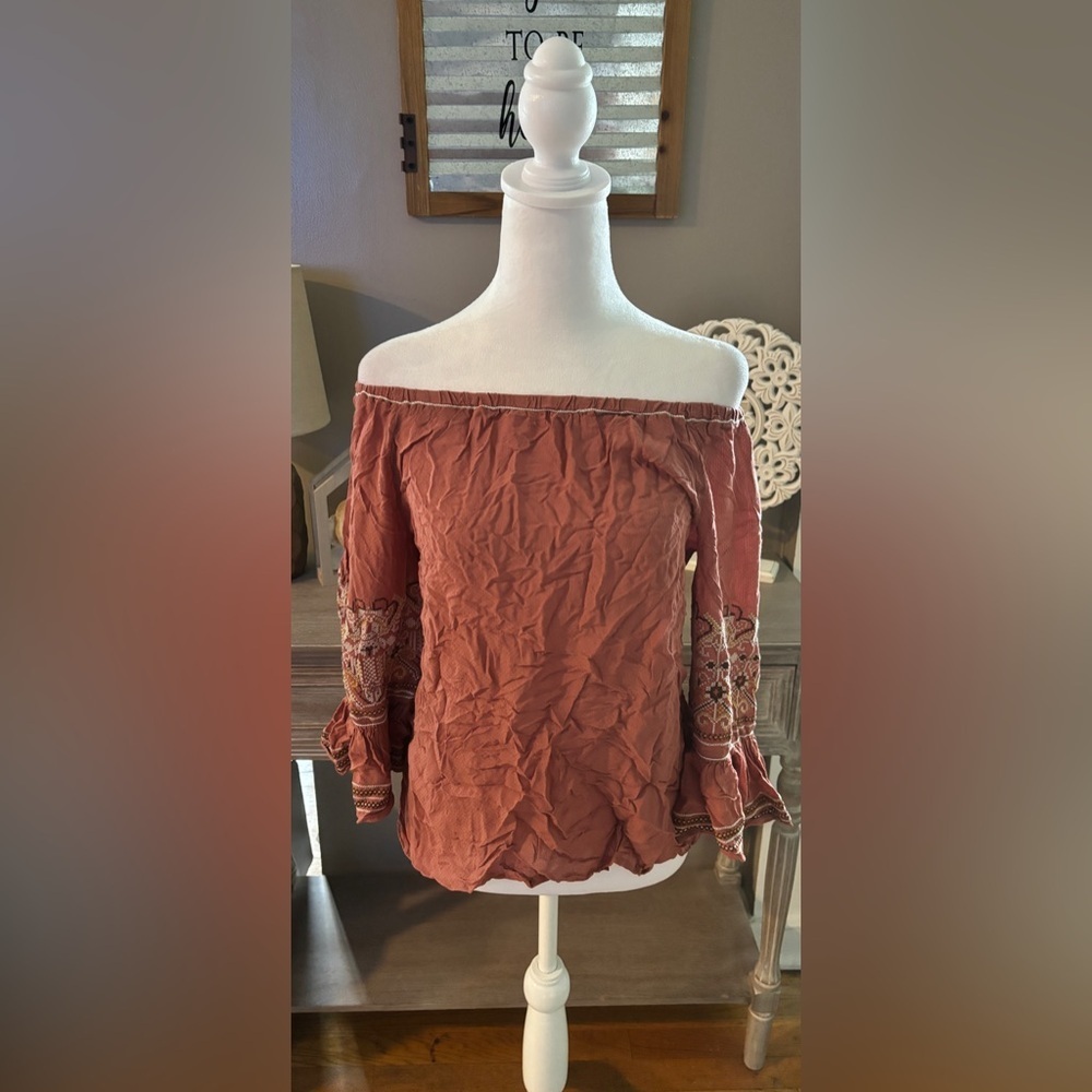 Max Studio Off The Shoulder Top - Picture 5 of 8
